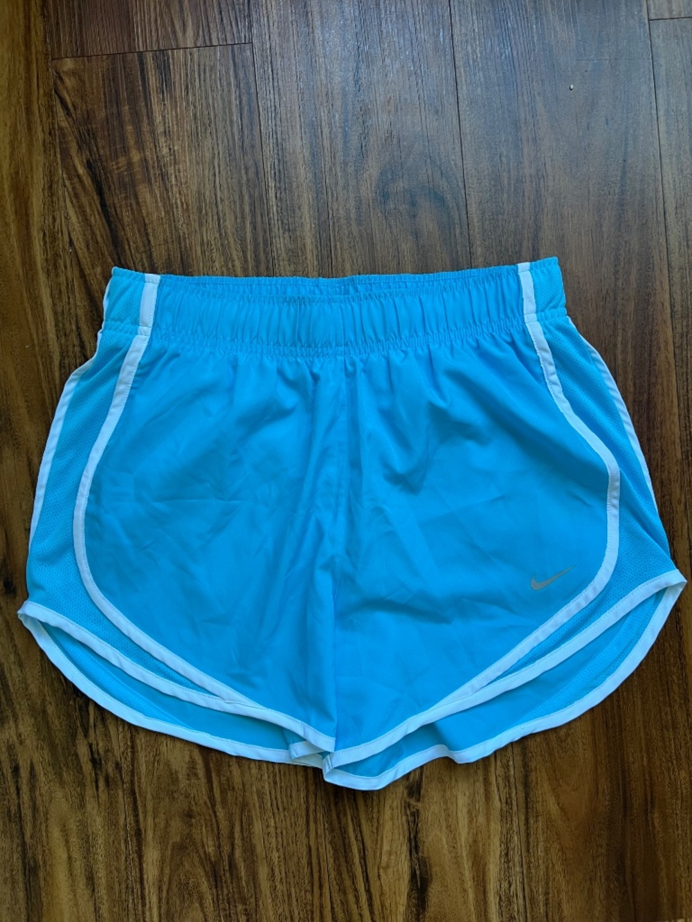 💙 Nike Tempo Dri-FIT Running Shorts – Women’s Small – Turquoise NWT